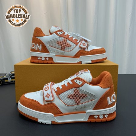 Trainer Orange