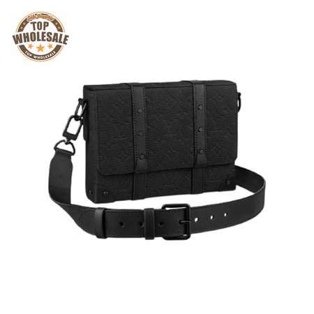 trunk messenger bag taurillon monogram leather lmb016