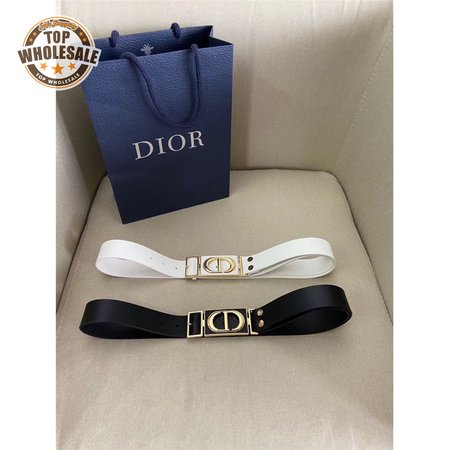 Dior CD 30 Montaigne belt