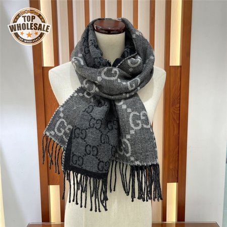 gucci GG fringed knit scarf