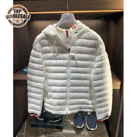 Moncler 2020 Down Jacket MC330055