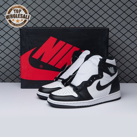 Jordan 1 Retro Black White 555088-010 Unisex