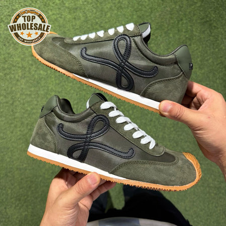 LOEWE Flow Runner Olive Green and Black