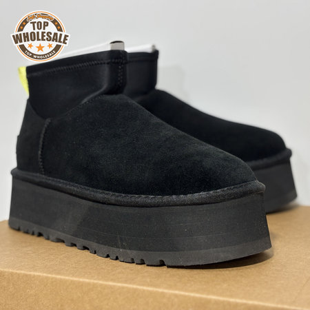 UGG Classic Mini Dipper Boot Black