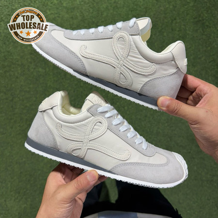 LOEWE Flow Runner Light Grey and White