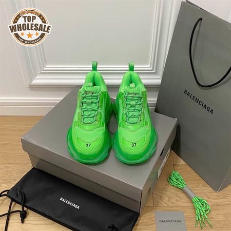 BALENCIAGA MEN'S TRIPLE S SNEAKER CLEAR SOLE - BB196