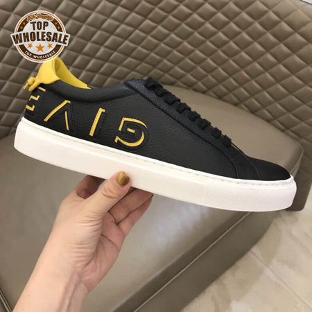 GIVENCHY LOW SNEAKER IN LEATHER - GVC5