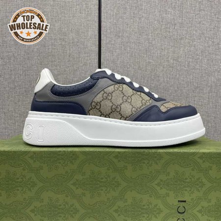 GUCCI MEN'S GG SNEAKER - GC101