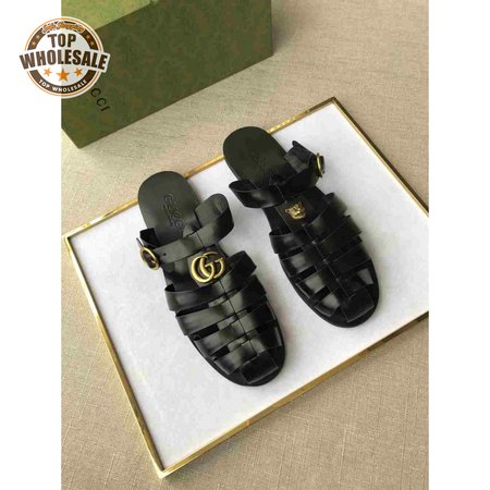 GUCCI SANDAL WITH DOUBLE G - SDG009